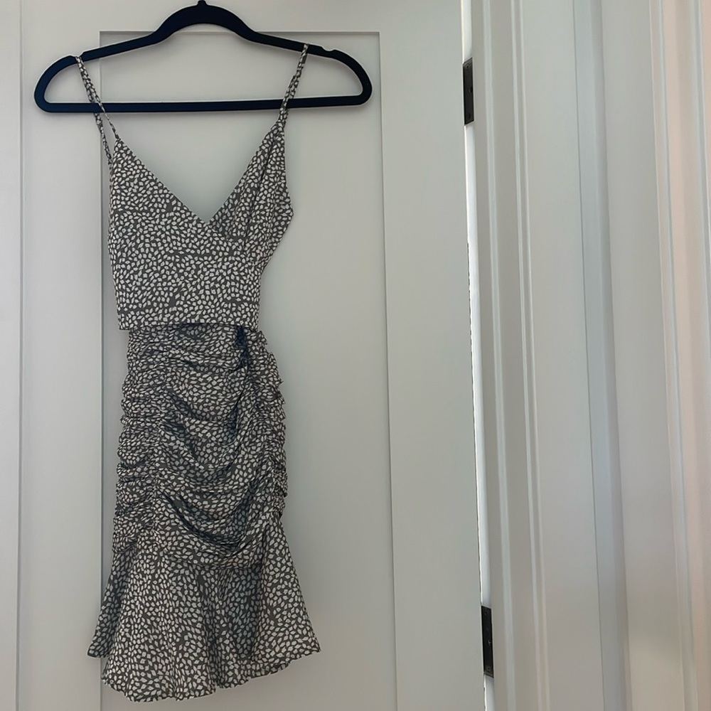 Wrap around dress in pristine conditions